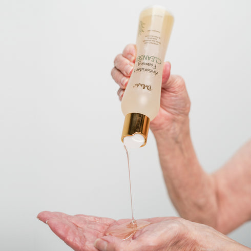 Antioxidant Foaming Cleanser
